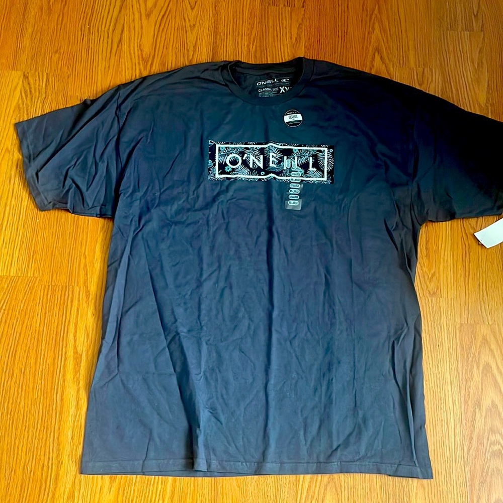 Brand new never worn O’Neill Classic Fit T-Shirt.